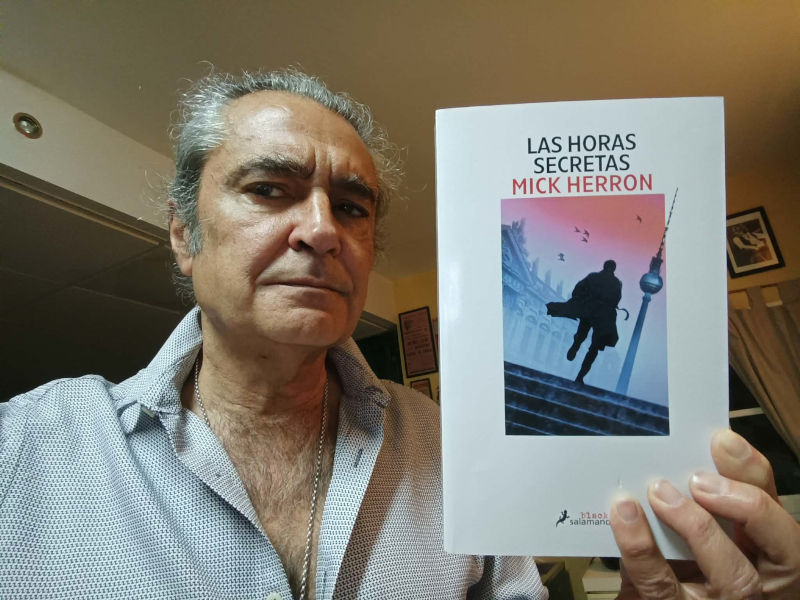 ESPÍAS Y SAMARITANOS